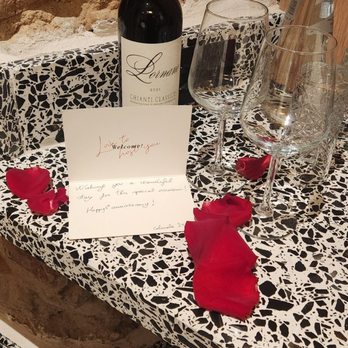 Hotel Calimala - Chianti wine ! Real rose petals - Hotels & Travel Near Me - Florence, FI