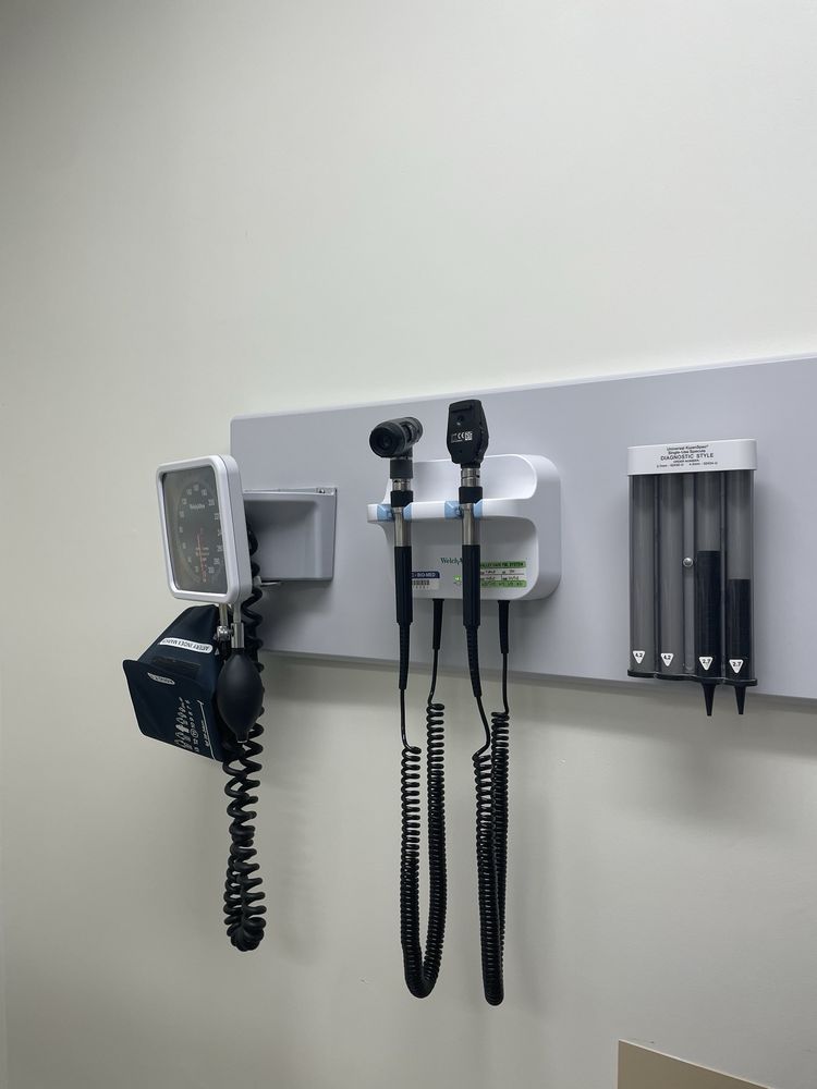 MID-VALLEY COMPREHENSIVE HEALTH CENTER - Updated June 2026 - 18 Photos ...