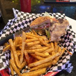 South Street Saloon - Son-of -a-gun burger w/fries