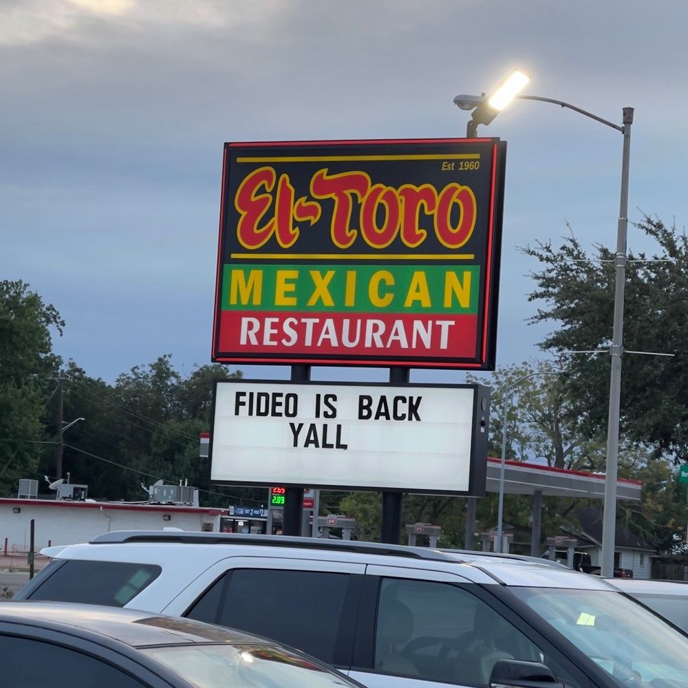 El Toro sign El Toro sign