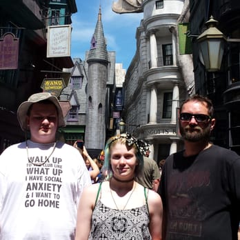 Universal Studios Florida - Gringots - Amusement Parks Near Me - Orlando, Florida