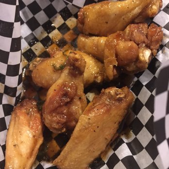 D-spot - Chicken Wings Near Me - Oakdale, Minnesota D-spot - Chicken Wings Near Me - Oakdale, Minnesota