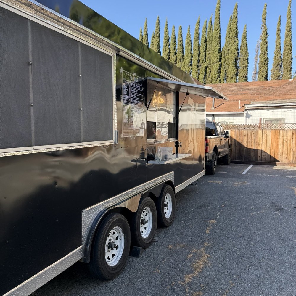 Side Gate Brewery & Beer Garden - Food truck of the day - Breweries Near Me - Concord, California Side Gate Brewery & Beer Garden - Food truck of the day - Breweries Near Me - Concord, California