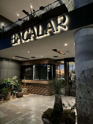 Tómalo Grill by null