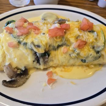 IHOP - Spinach and mushroom omelette - Breakfast & Brunch Near Me - Kahului, Hawaii IHOP - Spinach and mushroom omelette - Breakfast & Brunch Near Me - Kahului, Hawaii