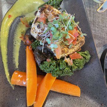 Mankas Grill - Halibut (special and a little over cooked) - American Near Me - Fairfield, California