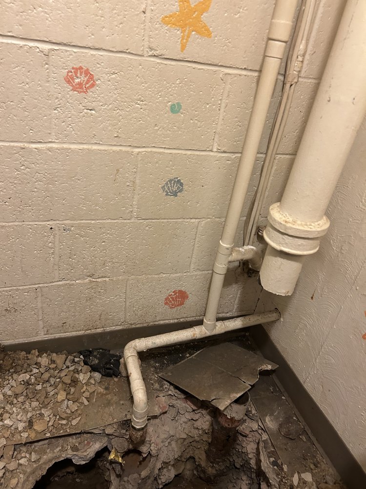 Slide of Kaleb's Kustom Plumbing