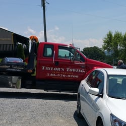 Taylor's Towing & Road Service - Saved us at the Safari Zoo Park