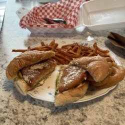 Wing House - This is what you actually get. Never again!