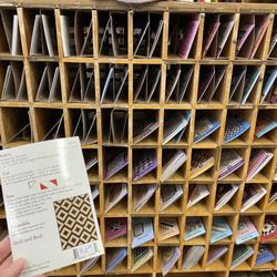 B&B Quilting & Gifts - So many 4x6s of quilting inspiration!