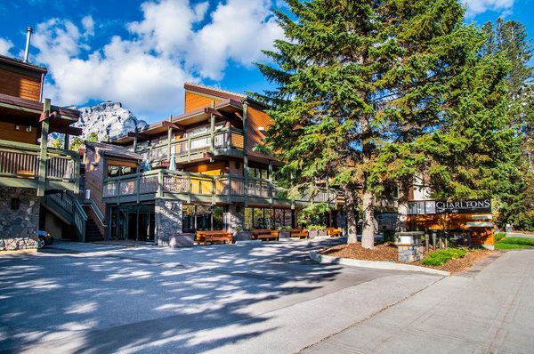 Charltons Banff by null