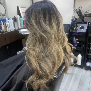Veronica Miller - Blonde balayage with Long Layers trim and style #Balayage - Hair Stylists Near Me - Arcadia, California Veronica Miller - Blonde balayage with Long Layers trim and style #Balayage - Hair Stylists Near Me - Arcadia, California