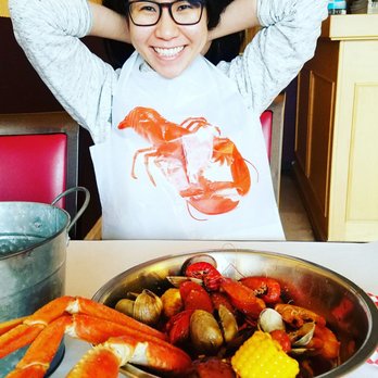 Dragon's Crawfish - Cajun/Creole Near Me - Tacoma, Washington