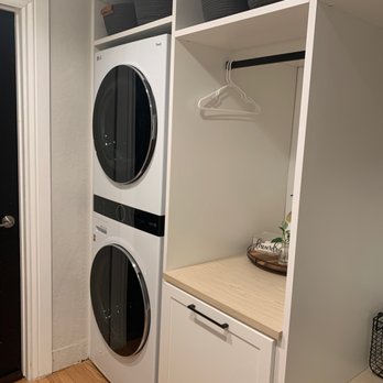 California Closets - Reno - Laundry with pull out hamper - Interior Design Near Me - Reno, Nevada California Closets - Reno - Laundry with pull out hamper - Interior Design Near Me - Reno, Nevada