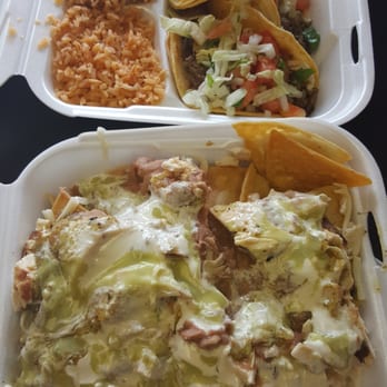Tacos Omanas - Chicken nachos and taco plate - Mexican Near Me - Covina, California Tacos Omanas - Chicken nachos and taco plate - Mexican Near Me - Covina, California
