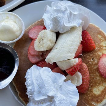 Millie's Cafe - Original Buttermilk Pancake - Breakfast & Brunch Near Me - Los Angeles, California Millie's Cafe - Original Buttermilk Pancake - Breakfast & Brunch Near Me - Los Angeles, California