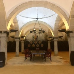 Diez-Merito Bodega - Banquet room