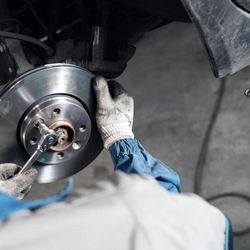 Vosper's Service Center