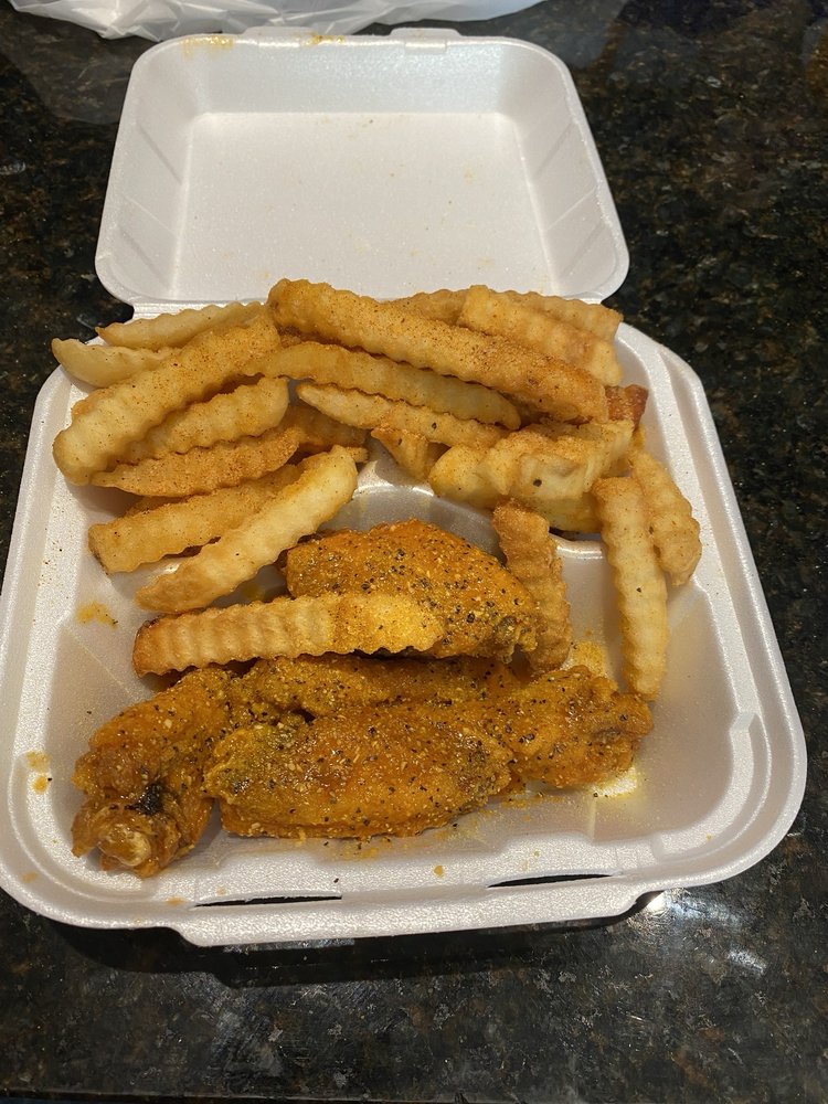 WINGS TO GO Updated August 2024 10 Photos 7274 Fielder Rd