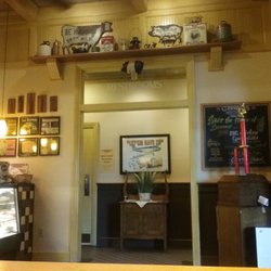 Grinders Above and Beyond - Waiting area, can get packed