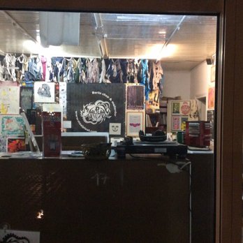 Staalplaat - Blick von draussen durchs Fenster. - Vinyl Records Near Me - Berlin, BE