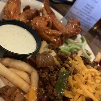 The Peanut - 3 wings and chili cheese fries - American Near Me - Overland Park, Kansas