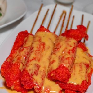 WELCOME TO THE JOHNSON’S - 57 Photos & 352 Reviews - 123 Rivington St