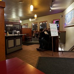 Mamacita's International Grill - Vibe inside
