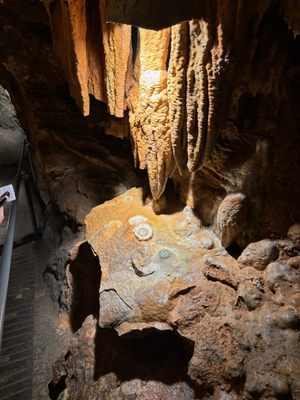 Luray Caverns by null