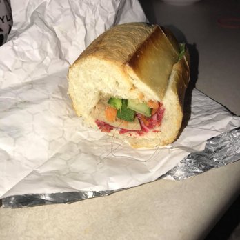 A Chau - Vietnamese Near Me - North Saint Paul, Minnesota