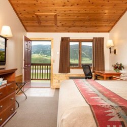 Flat Creek Inn