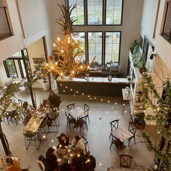 Stappa Vineyard - Gorgeous space - Wine Tasting Room Near Me - Orange, Connecticut Stappa Vineyard - Gorgeous space - Wine Tasting Room Near Me - Orange, Connecticut