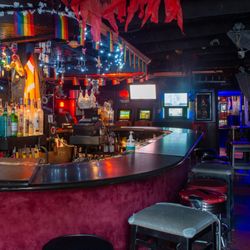 Leons Backroom 