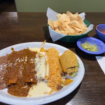 Los Reyes Mexican Grill - Tex-Mex Near Me - Baton Rouge, Louisiana