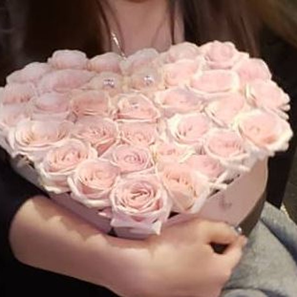Flower World & Wedding - Rose Heart for Anniversary - Florists Near Me - Los Angeles, California
