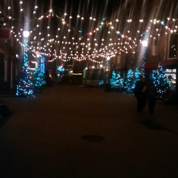 Historic Properties Privateers Wharf - Halifax lights - Shopping Centers Near Me - Halifax, Nova Scotia
