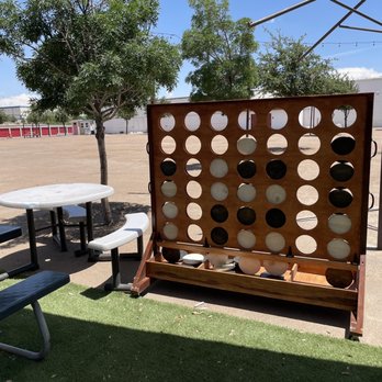 Desert Oak Barbecue - Outside area - Barbeque Near Me - El Paso, Texas