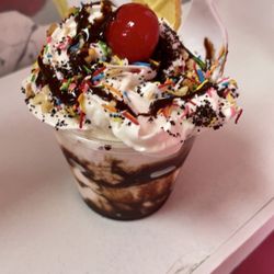 Delicias Michoacanas - Sundae w/strawberry cheesecake ice cream $4.95