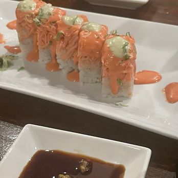 Thom Thom - Shrimp Tempura Special Roll, minus a piece or two - Bars Near Me - Wantagh, New York