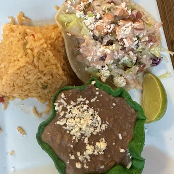 Los Molcajetes Bar & Grill - Shrimp taco with beans and rice - Mexican Near Me - Santa Rosa, California Los Molcajetes Bar & Grill - Shrimp taco with beans and rice - Mexican Near Me - Santa Rosa, California