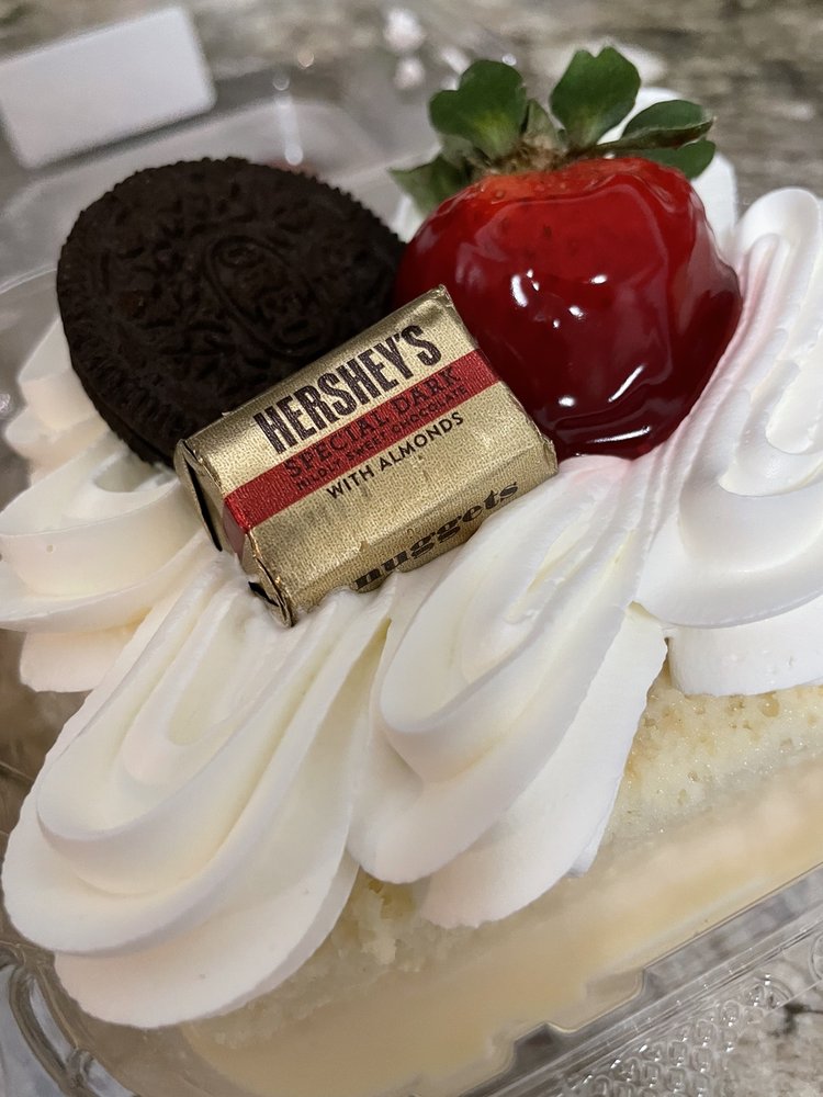 PASTELERIA Y PANADERIA EL GUERO Updated September 2024 58 Photos & 30 Reviews 2535 E Bell