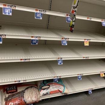Giant - empty shelves in a grocery store - Grocery Near Me - Washington, DC, District of Columbia Giant - empty shelves in a grocery store - Grocery Near Me - Washington, DC, District of Columbia