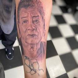 Side Show Tattoo & Piercing - -pin (portrait)