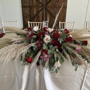 Busy Bee's Flowers - Sweetheart table flower arrangement - Floral Designers Near Me