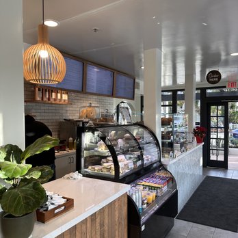 Brass Bird Coffee - Gorgeous indoor decor - Coffee & Tea Near Me - Carpinteria, California Brass Bird Coffee - Gorgeous indoor decor - Coffee & Tea Near Me - Carpinteria, California