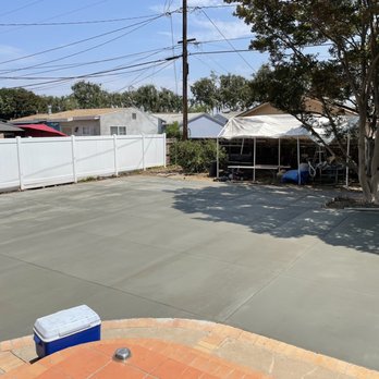 Flores Construction - Replaced dirt & grass with cement - General Contractors Near Me