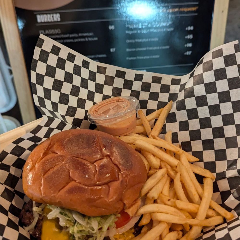 Smash N Bros - Burgers Near Me - Los Angeles, California Smash N Bros - Burgers Near Me - Los Angeles, California