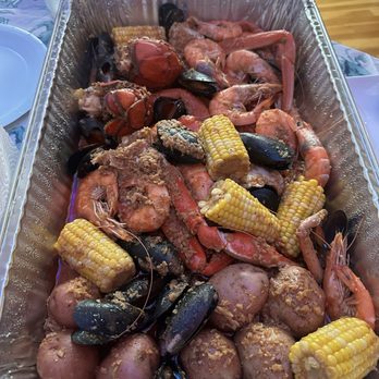 Cajun Deli - Potatoes, corn, snow crab, whole shrimp and 2 lobster tails, mussels - HOLY MOLY YUM!!- house mix seasoning - Cajun/Creole Near Me - Brooklyn Park, Minnesota