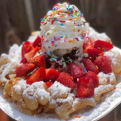 Fun-Diggity Funnel-Cakes by null