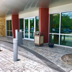 Miami-Dade Public Library System - International Mall Branch - Entrance